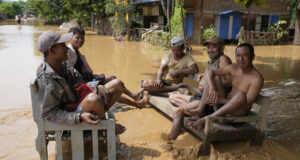 Броят на жертвите на наводненията в Мианма достигна 74, съобщиха държавни медии