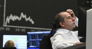 Водещите европейски борси приключиха на червено последния работен ден на седмицата