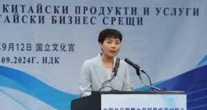 ДОПЪЛНЕНА
                                                                                                България предоставя на Китай много добри възможности за развитие на сътрудничеството в различни сфери, каза посланик Дай Цинли на изложение в София