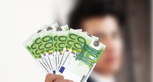 МИНА: Средната нетна заплата през юли в Черна гора възлиза на 851 евро