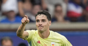 Нападателят на Райо Валекано Серхио Камейо: "Няма да ме видите с тениска за 600 евро, когато майка ми цял живот изкарва по 700 евро на месец"