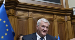 Новият украински външен министър Андрий Сибиха започна първата си международна обиколка с Румъния