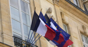 ОБНОВЕНА
                                                                                                Франция има ново правителство след седмици на политическа несигурност