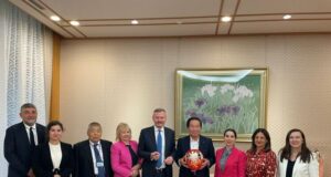 Откриването на директна чартърна авиолиния обсъди служебният министър на туризма Евтим Милошев в Япония