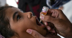 Палестински деца в южната част на ивицата Газа бяха ваксинирани срещу полиомиелит на фона на продължаващата война