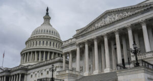 Републиканците в Долната камара на Конгреса предложиха временно финансиране за избягване на спирането на работата на федералното правителство