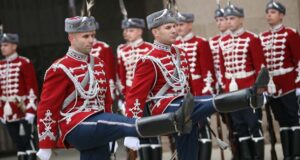 Български гвардейци, армия