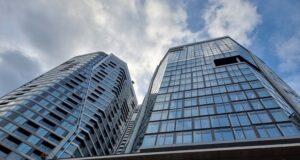 Служителите в големите градове на Германия се връщат в офисите, установява проучване