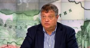 Стефан Дечев