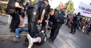 Съпредседателят на кранодясната АзГ Крупала заяви, че партията му трябва да управлява в Тюрингия