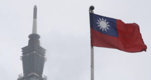 Тайвански изтребител падна в морето при тренировъчна мисия, пилотът е спасен