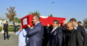 Тялото на убитата на Западния бряг американска активистка от турски произход бе транспортирано в Турция