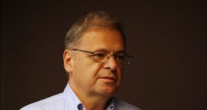 Юлиян Попов