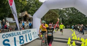 Аджерпрес: Атлетката от Сибиу Лакрамиоара Теодороску ще участва в  триатлона "Ironman Barcelona", за да набере средства за сърдечноболен тийнейджър