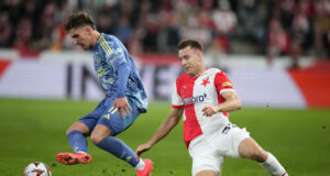 Аякс измъкна точка при гостуването си на Славия Прага с човек по-малко, Тотнъм, Хофенхайм и Лацио взеха домакински победи в Лига Европа