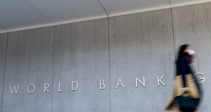 Близо 40 процента от финансирането, отпуснато от Световната банка за борба с промените на климата, не е отчетено, предупреждава "Оксфам"