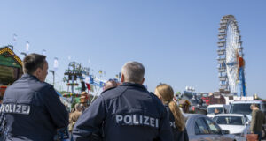 Германската полиция се подготвя за безредици на 7 октомври