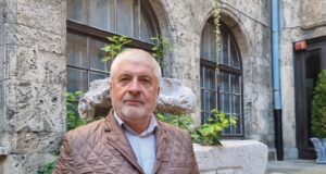 Голяма изложба за траките в музея „Гети“ в Лос Анджелис
                                                                                                Сребърен киликс с позлатено изображение на Херакъл и Диомед ще представи РИМ-Велико Търново в изложбата на тракийското наследство