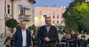 Заместник-кметът по култура на Пловдив Пламен Панов даде старт на третото издание на Urban Wine Fest