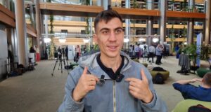 ИНТЕРВЮ
                                                                                                Фидиас Панайоту - звездата от "ЮТюб", която стана евродепутат