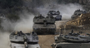 Израелската армия каза, че неин танк е навлязъл в пост на силите на ООН, за да евакуира ранени военнослужещи