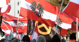 Крайната десница в Австрия падна в изолация. Какви са шансовете за правителство?