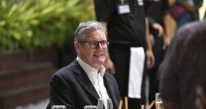 Лидерите на Общността на нациите призоваха Киър Стармър да обсъди с тях репарациите за робството