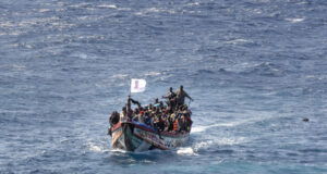 Над 230 мигранти бяха спасени от испанската брегова охрана край Канарските острови