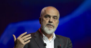 ОБНОВЕНА Албанският премиер се срещна в Ню Йорк с албанците, които живеят в Америка