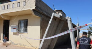 Около 100 ранени при земетресението със сила 5,9 в Източна Турция