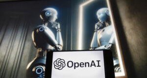 Оценената на 157 милиарда долара "ОупънЕйАй" все още е в търсене на своя успешен управленски модел