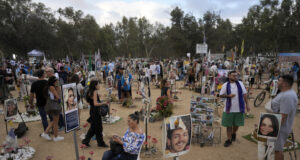 ПРЕГЛЕД НА ПЕЧАТА
                                                                                                Как западните медии отбелязват първата годишнина от кръвопролитието в Израел