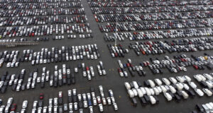 Пазарът на нови автомобили през септември се свива и в България, и в ЕС като цяло