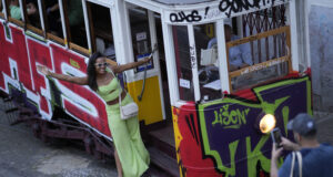 Португалия може да повиши производителността си, ако една трета от работната сила бъде обучена да използва изкуствен интелект, сочи проучване