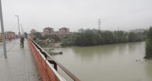 Проливните дъждове в Северна Италия принудиха хиляди хора да се евакуират