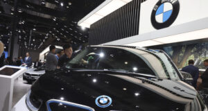 BMW, автомобил