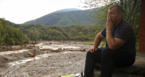 Тялото на още една жертва на наводненията в Босна бе открито днес