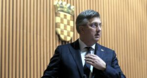 ХИНА: Средната заплата в Хърватия ще достигне 1600 евро до края на правителствения мандат, каза премиерът Андрей Пленкович