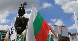 възраждане, протест