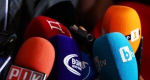 медии, журналистика