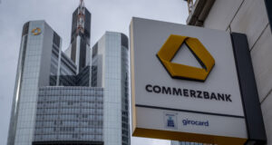"Комерцбанк" потвърждава целите си за 2024 година въпреки спада на печалбата през третото тримесечие