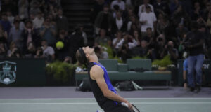 Александър Зверев постигна експресна победа над Юго Юмбер и спечели титлата в Париж