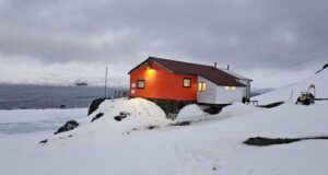 Българската база на Антарктида е открита за новия полярен сезон