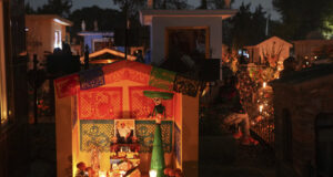 В Мексико отбелязват Деня на мъртвите, като отдават почит и на починали домашни любимци