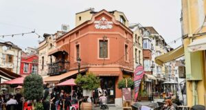 Връщането на 20 процента ДДС за заведенията ще донесе повече вреди на бюджета, отколкото ползи, сочи анализ на бранша