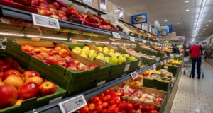 Все повече компании в Германия планират повишаване на цените, отчита "Ифо"