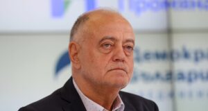 Атанас Атанасов каза, че ПП-ДБ няма да се срещне с „Възраждане“, призова Бойко Борисов на разговори