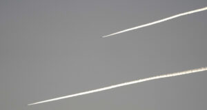 Десетки убити при израелски бомбардировки в Ливан и Газа