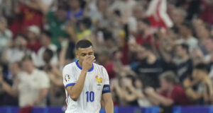 Дешан ще се срещне с Мбапе, за да обсъдят бъдещето на играча във френския национален отбор