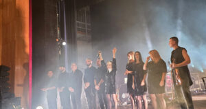 За мен и целия ми екип е невероятно удоволствие да бъдем във вашия град, каза Лили Иванова пред многобройната публика на концерта в град Сандански тази вечер